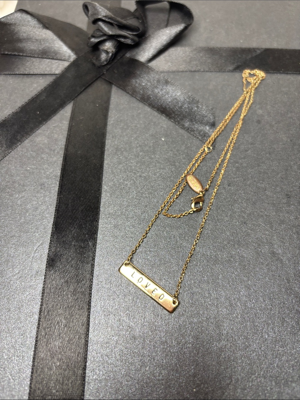 Gold "LOVED" Bar Necklace - Marina De Buchi